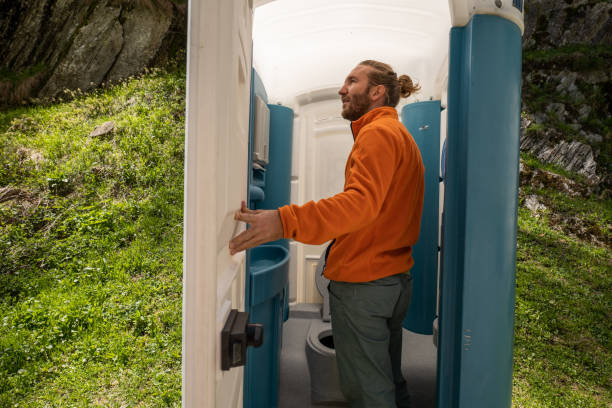 Best Restroom trailer rental cost  in Bardonia, NY